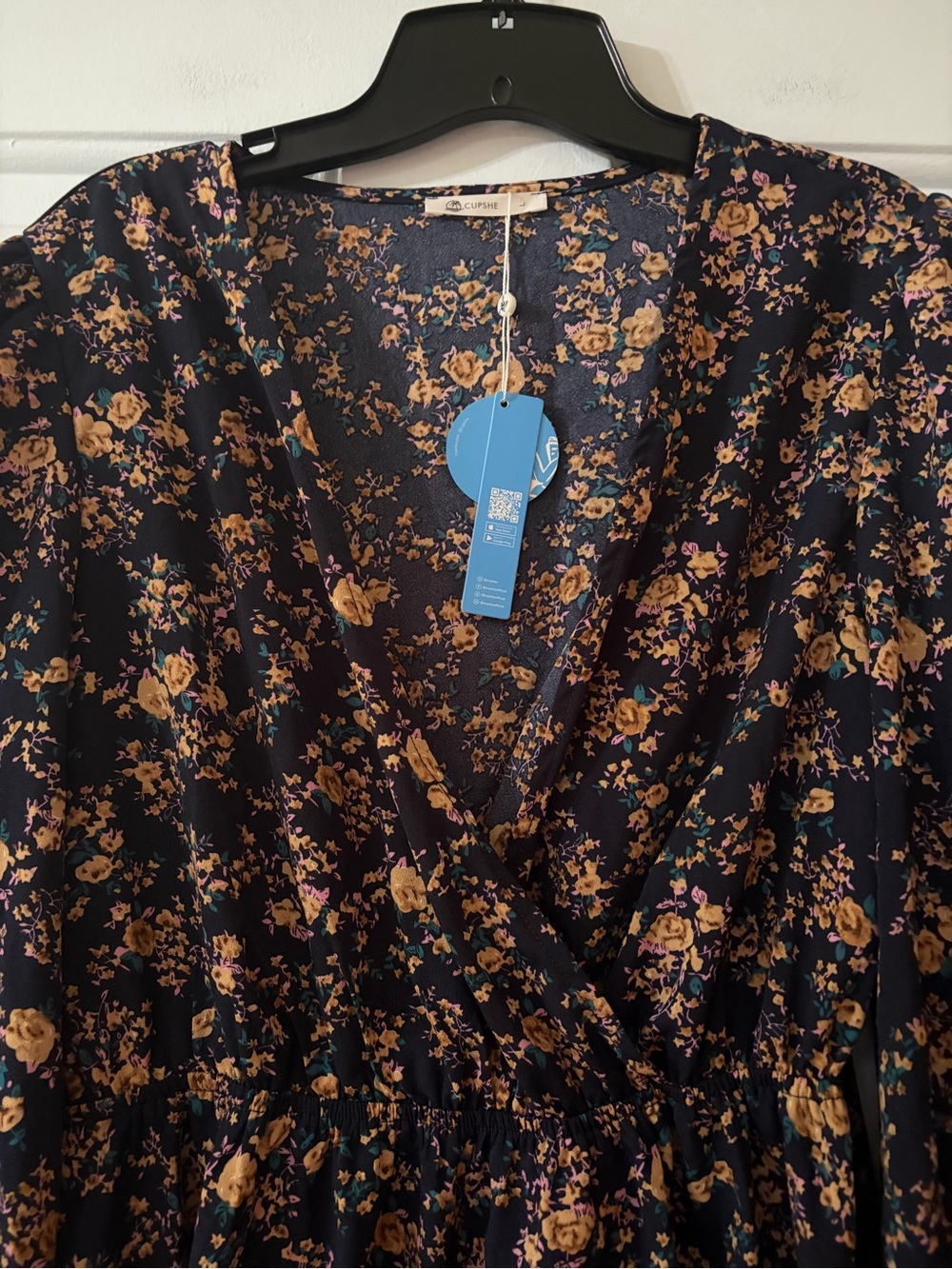 Cupshe navy floral long sleeve v-neck boho fit and flare dress size large NWT - Picture 6 of 14